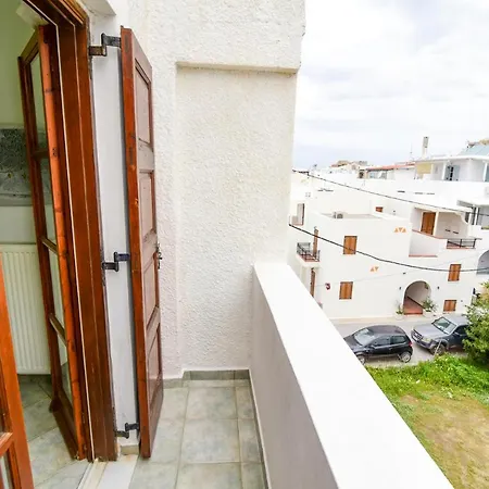 Drosia 150m From Saint George 아파트